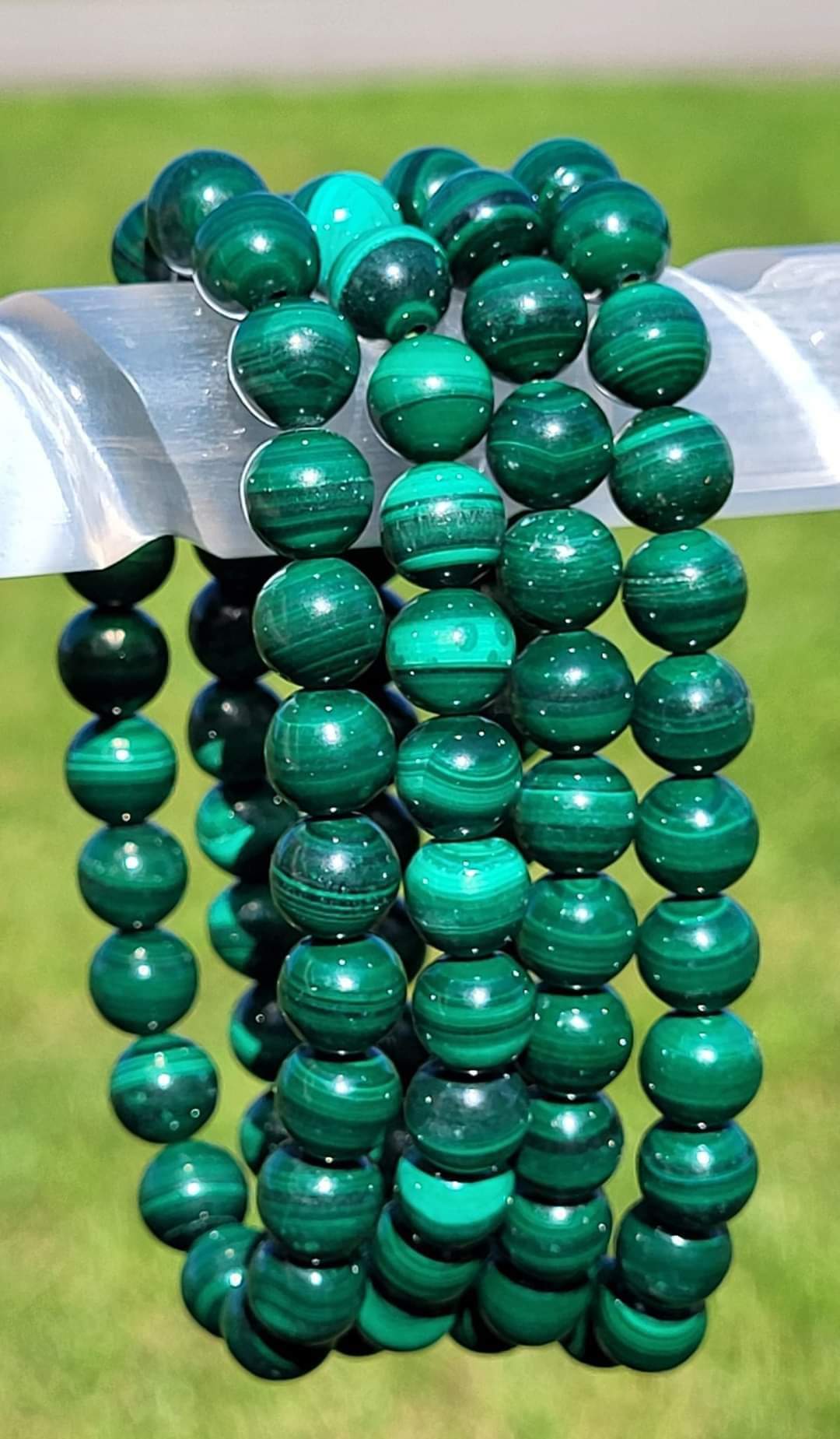 Malachite - protection, relieve menstral disorders, strengthen immune and nervous system, repair DNA & cellular structure, menopause